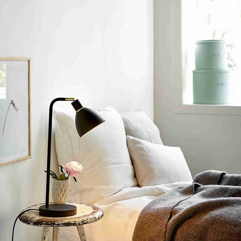 Ray Table Lamp